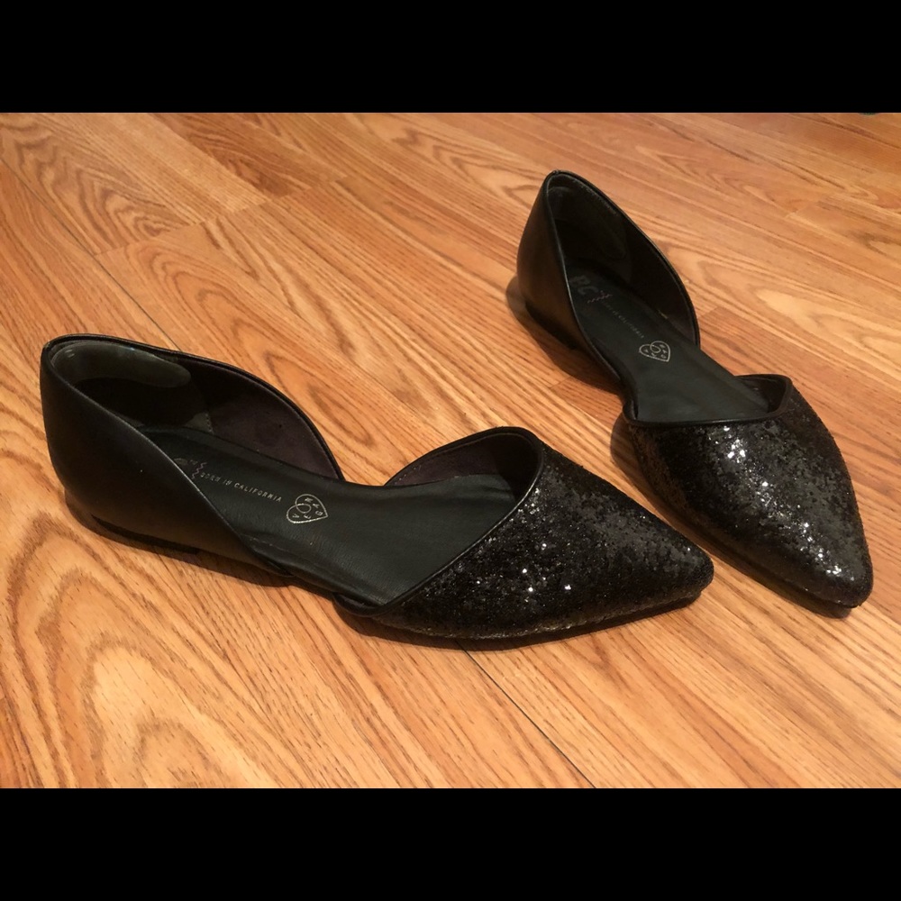 Flats - Picture 3 of 4